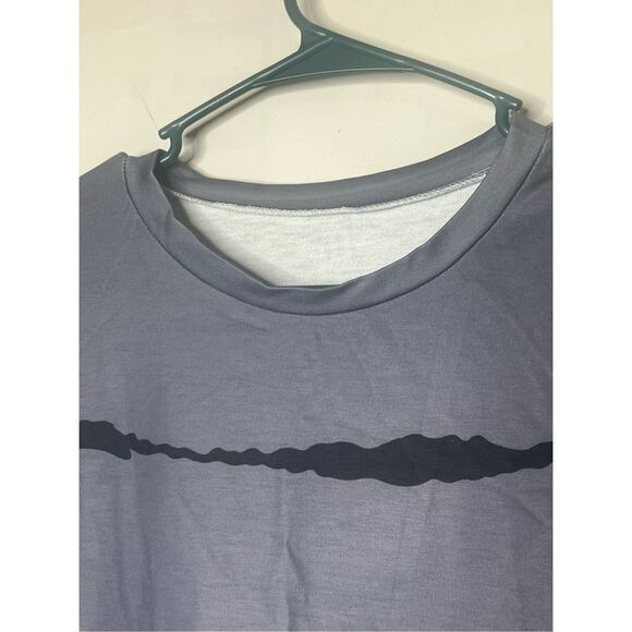 Women Gray & Black Full Blouse with splits on each side - Picture 3 of 8